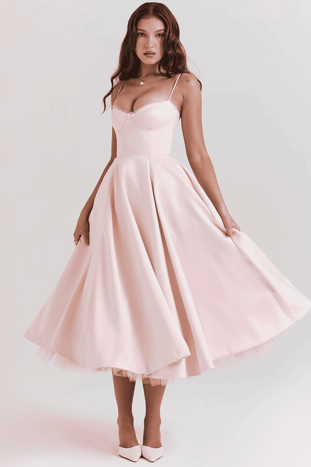 Carmen - Elegancia y Estilo en un Solo Vestido
