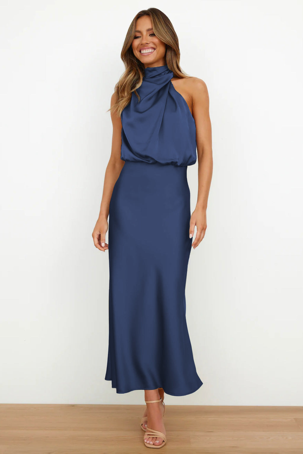 Moya - Vestido de satén largo con cuello halter
