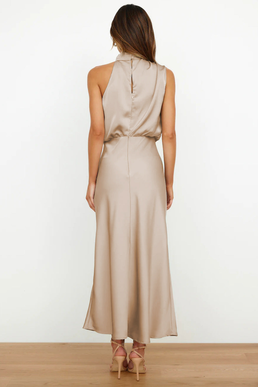 Moya - Vestido de satén largo con cuello halter